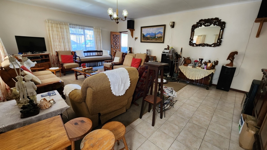 4 Bedroom Property for Sale in Bayview Western Cape
